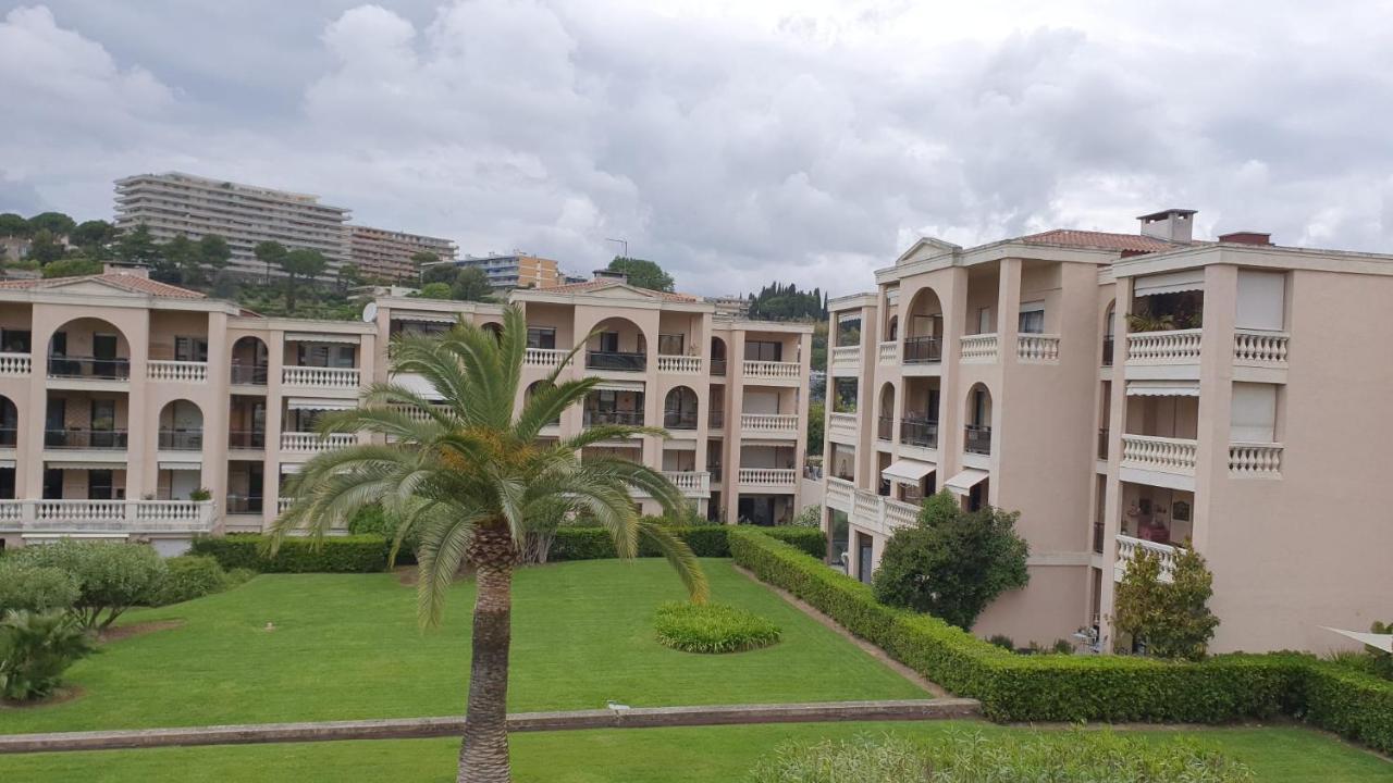 Domaine D'Ahmosis, Modern 2 Bedrooms Refurbished Apartment, F3 Moderne Fraichement Renove Le Cannet Zewnętrze zdjęcie