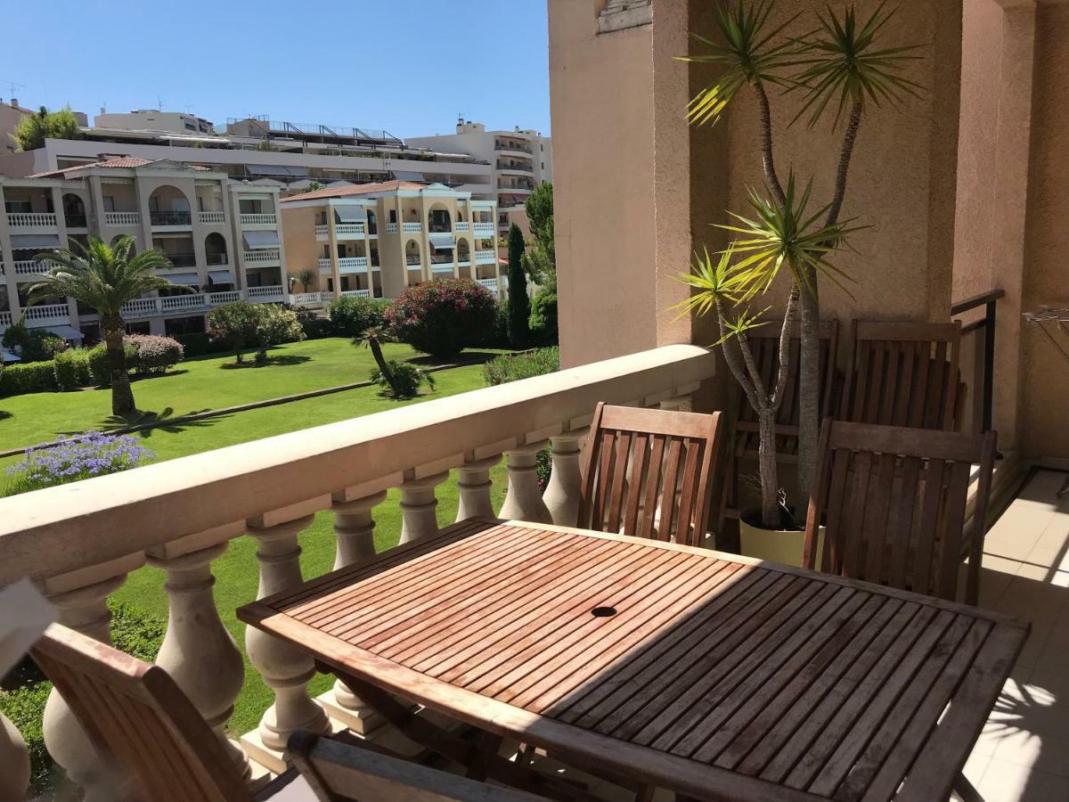 Domaine D'Ahmosis, Modern 2 Bedrooms Refurbished Apartment, F3 Moderne Fraichement Renove Le Cannet Zewnętrze zdjęcie